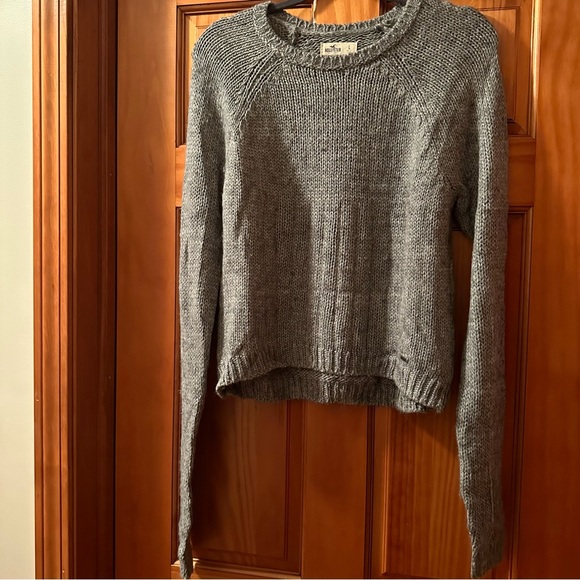 Hollister Gray Sweater - Picture 1 of 4